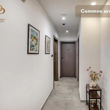 Urban 19 Residences Premium *